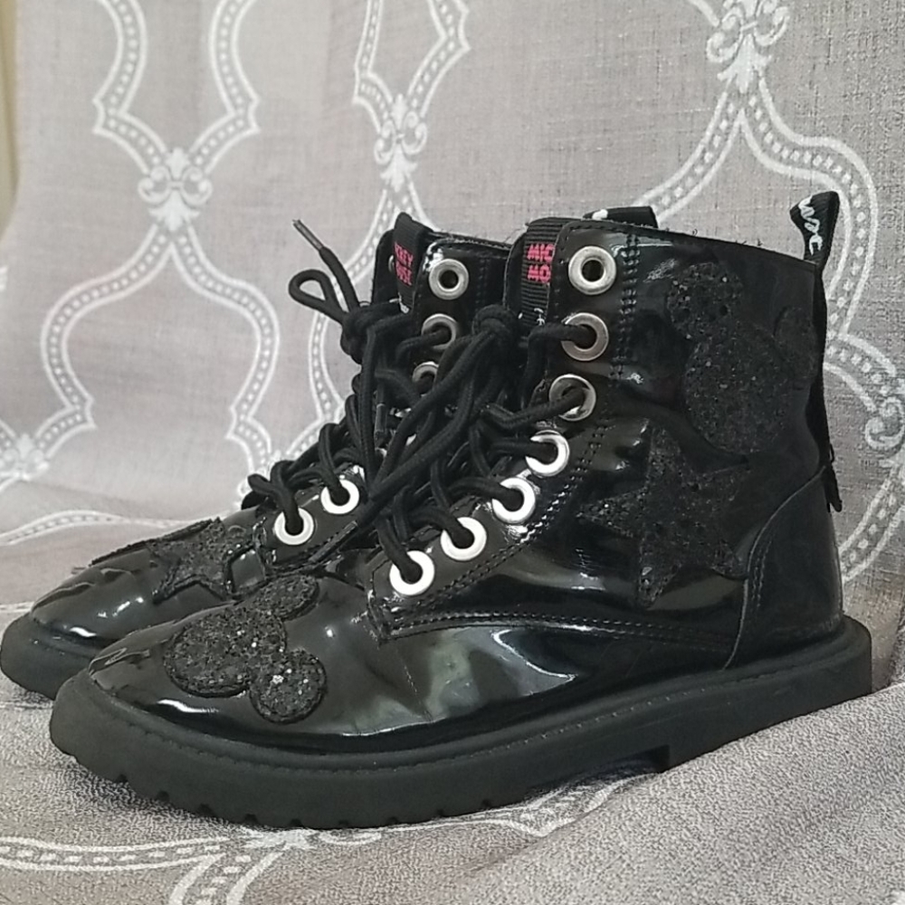 ZARA Girl Black Patent Mickey Mouse Boots